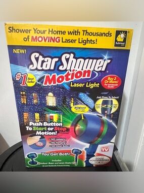 BulbHead Star Shower Motion Laser Light-Telebrands -Green/Red-Indoor/Outdoor
